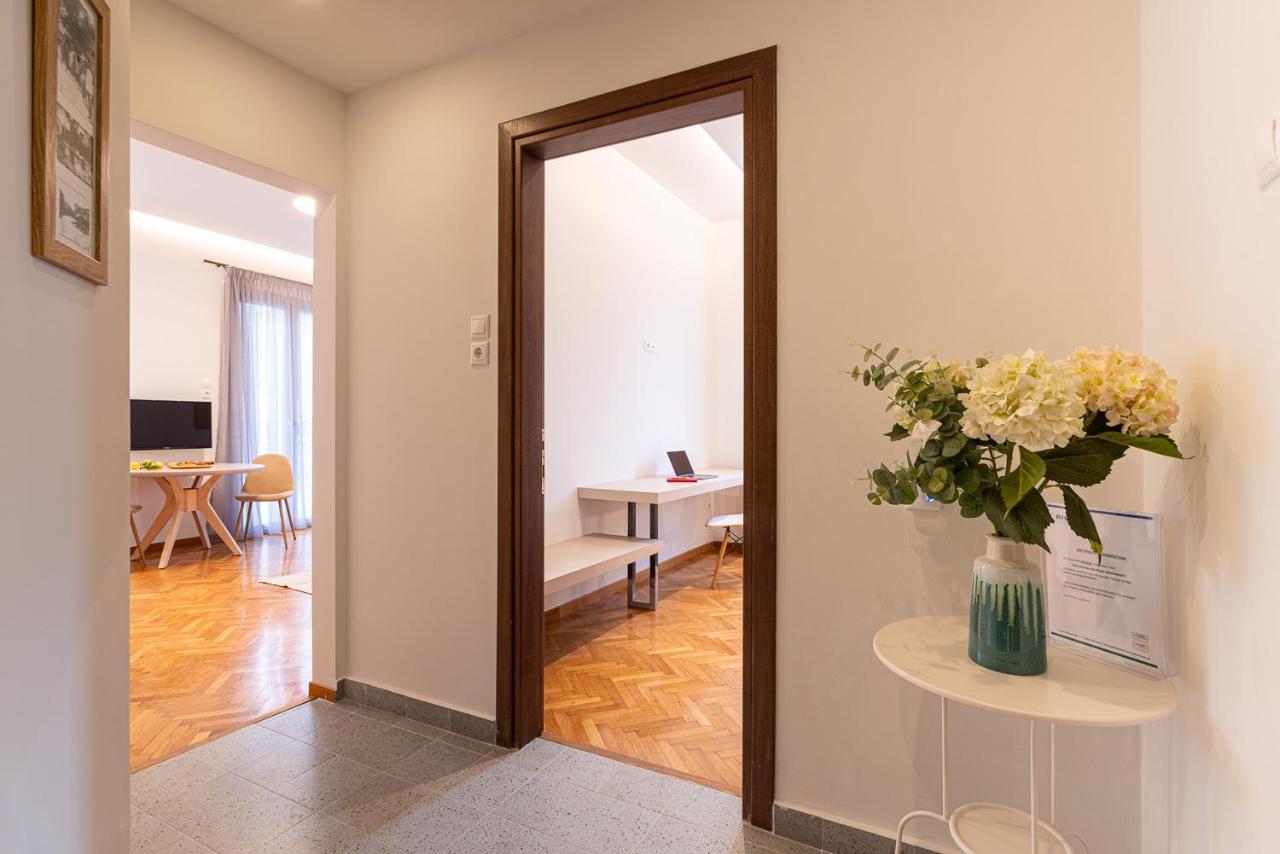 The Central Boutique Apartments Ираклио Екстериор снимка