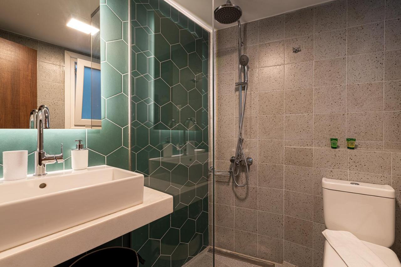 The Central Boutique Apartments Ираклио Екстериор снимка