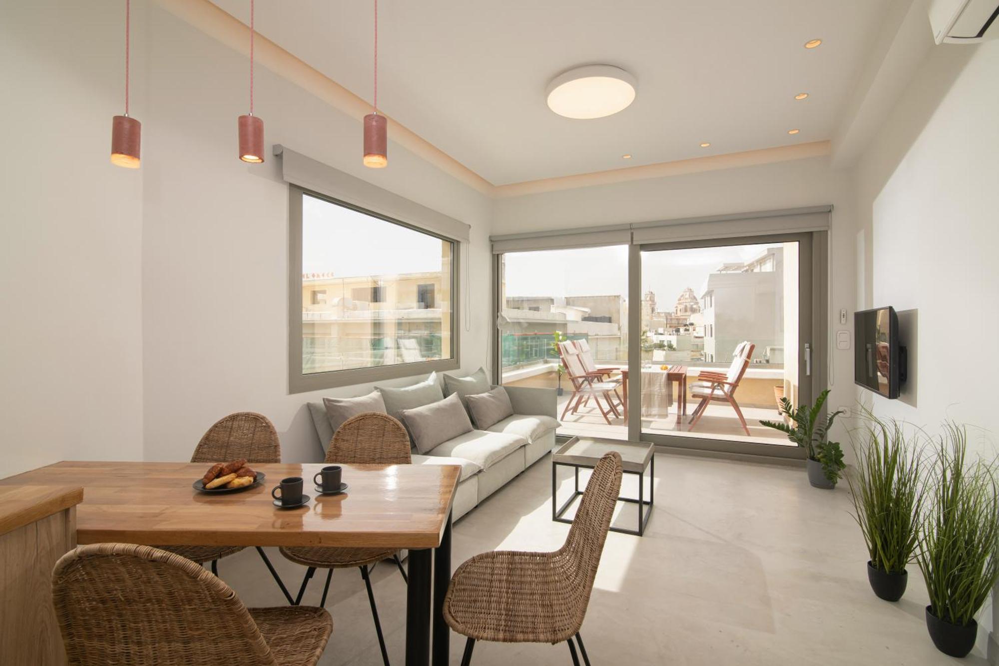 The Central Boutique Apartments Ираклио Екстериор снимка