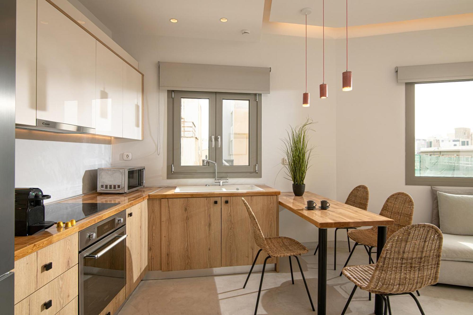 The Central Boutique Apartments Ираклио Екстериор снимка