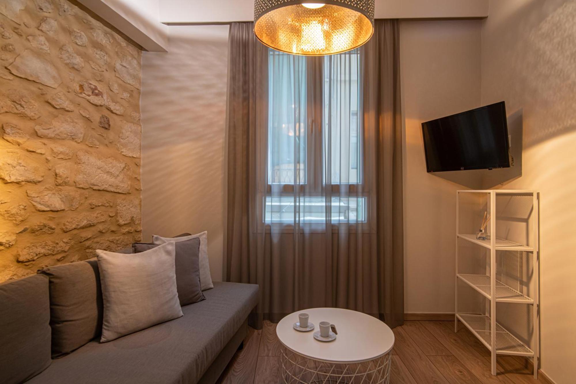 The Central Boutique Apartments Ираклио Екстериор снимка