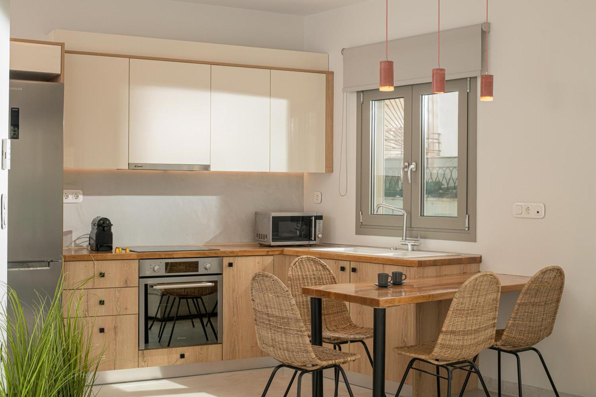 The Central Boutique Apartments Ираклио Екстериор снимка