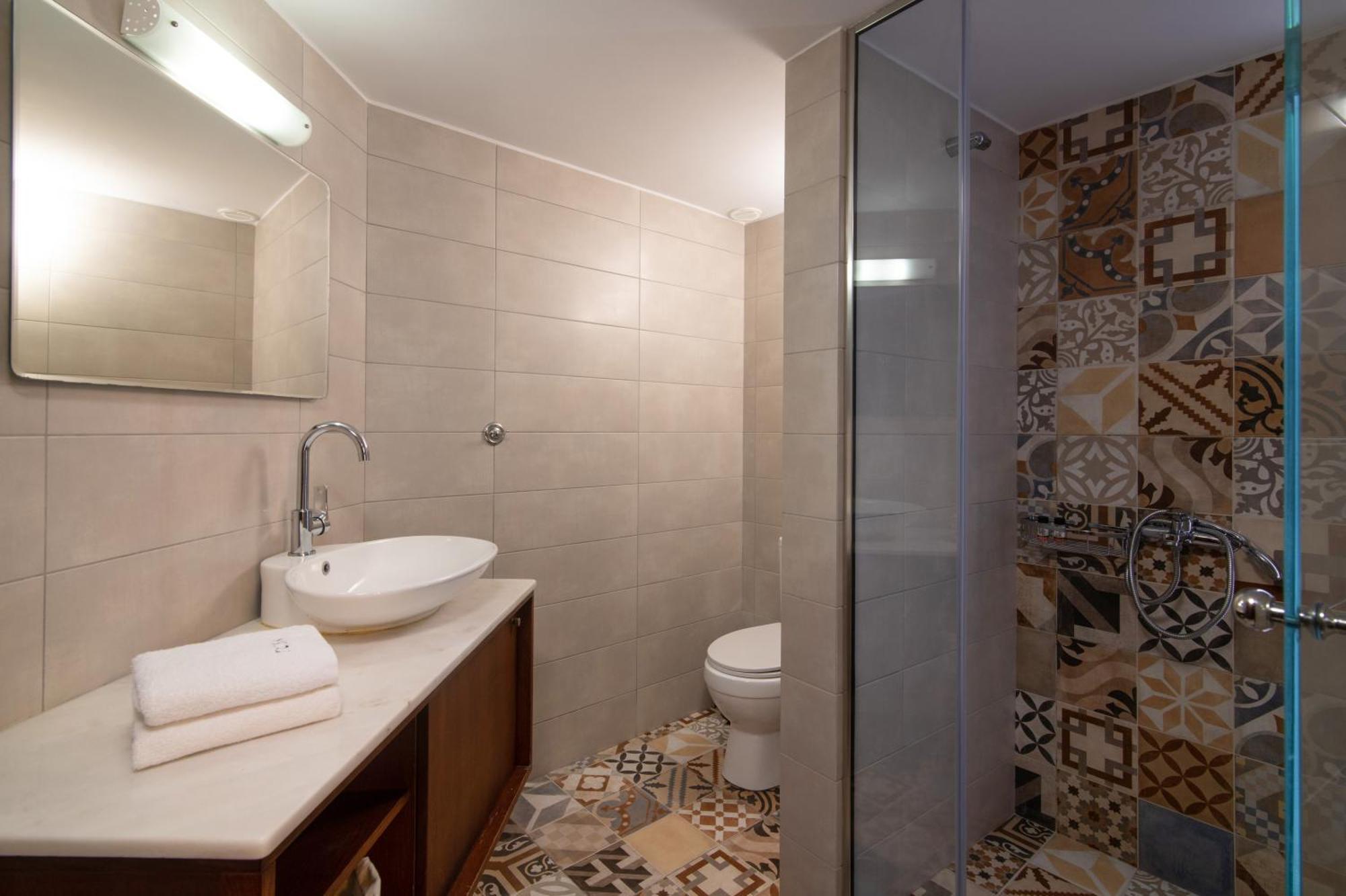 The Central Boutique Apartments Ираклио Екстериор снимка