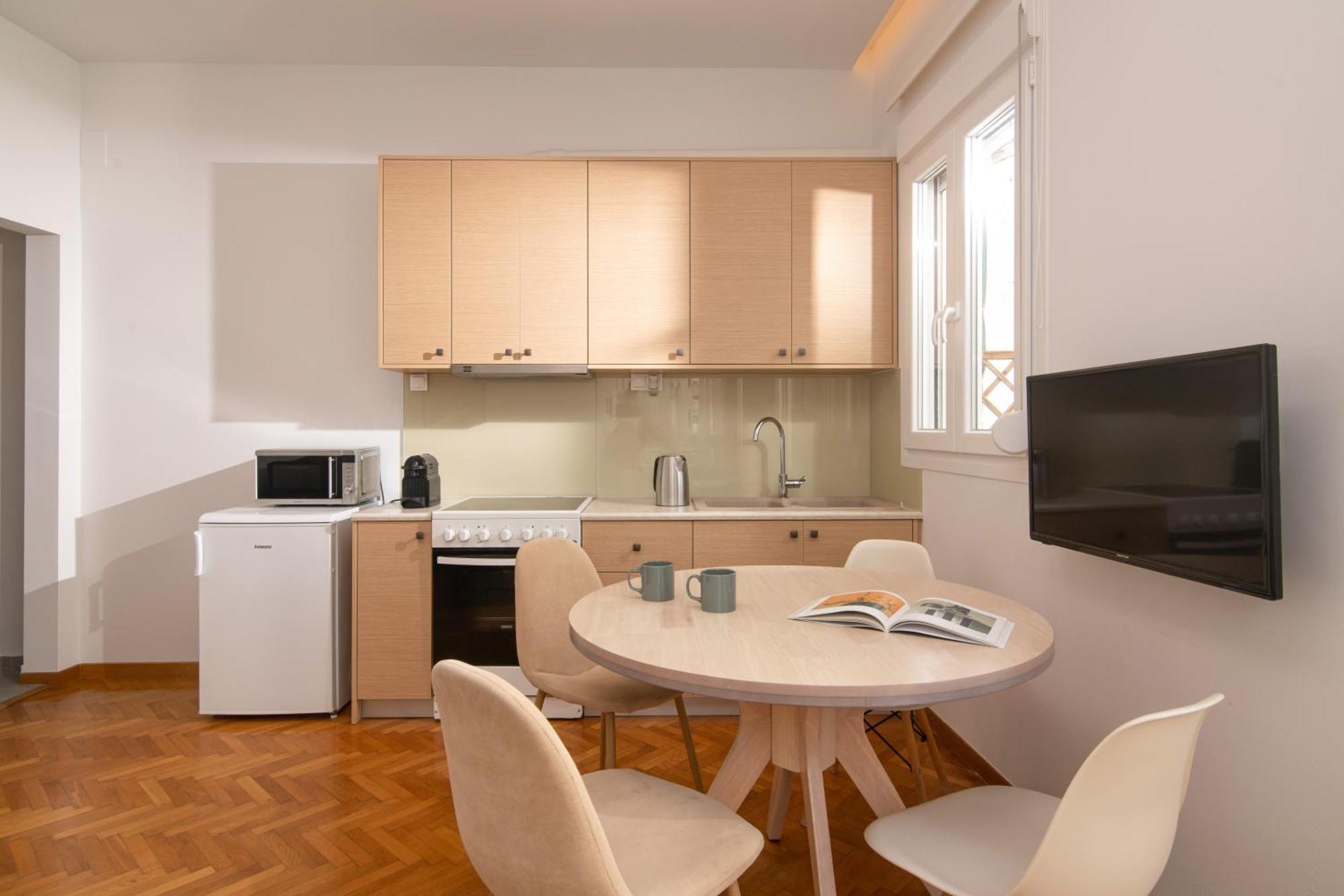 The Central Boutique Apartments Ираклио Екстериор снимка