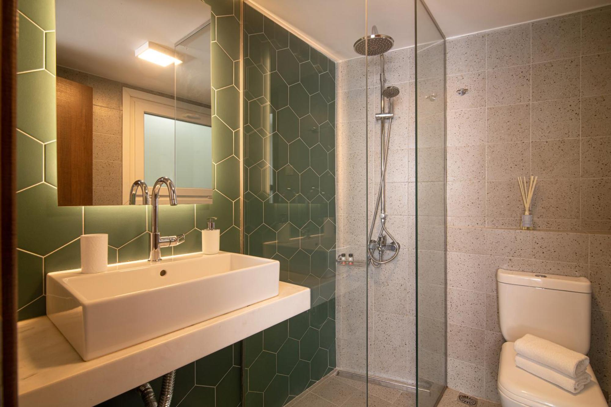 The Central Boutique Apartments Ираклио Екстериор снимка