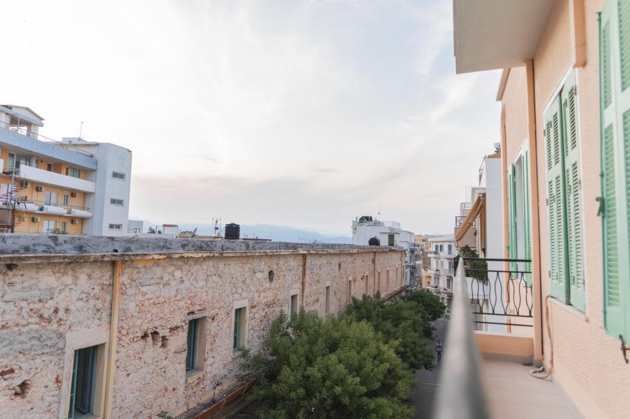 The Central Boutique Apartments Ираклио Екстериор снимка